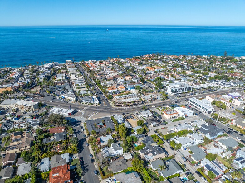 More Photos Of 440-446 Bonair St, La Jolla Apartments For Sale