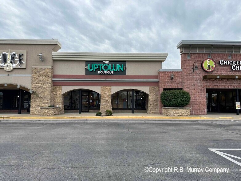 More Photos Of 1324-1326 E. Battlefield, Springfield General Retail For Lease