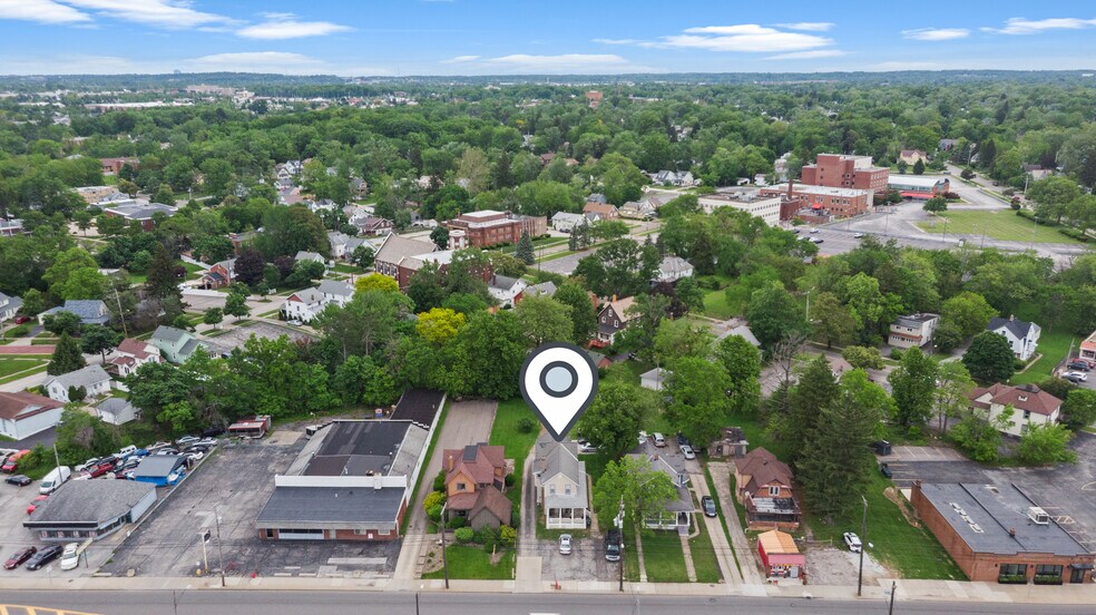 More Photos Of 579 Broadway Ave, Bedford Apartments For Sale