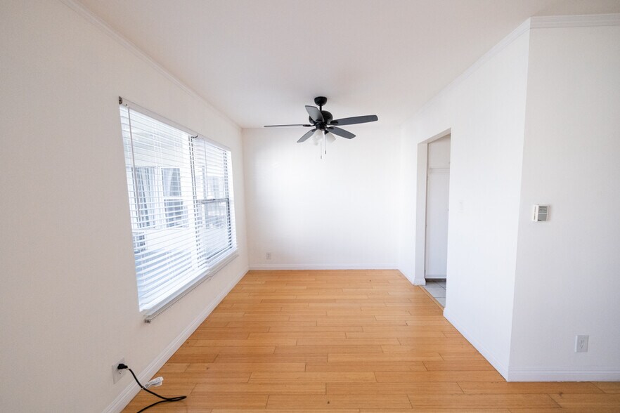More Photos Of 240 S Doheny Dr, Beverly Hills Apartments For Sale