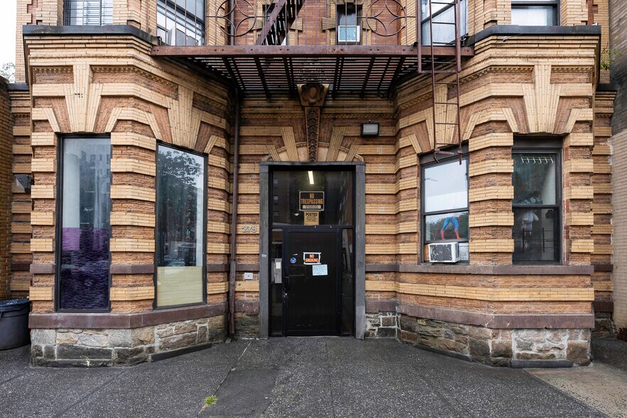 More Photos Of 279 S Broadway, Yonkers Apartments For Sale