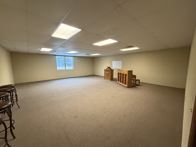 More Photos Of 11233 Lagrange Rd, Elyria Specialty For Sale