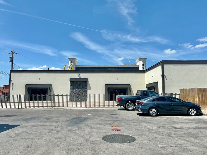 More Photos Of 1113 San Bernardo Ave, Laredo Office For Lease