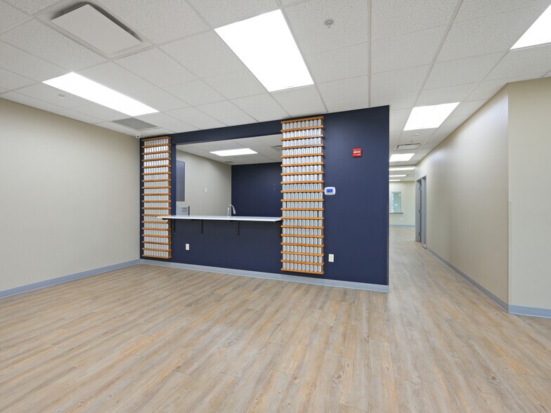 More Photos Of 2530 High Country Ct, Grand Junction Distribution For Lease