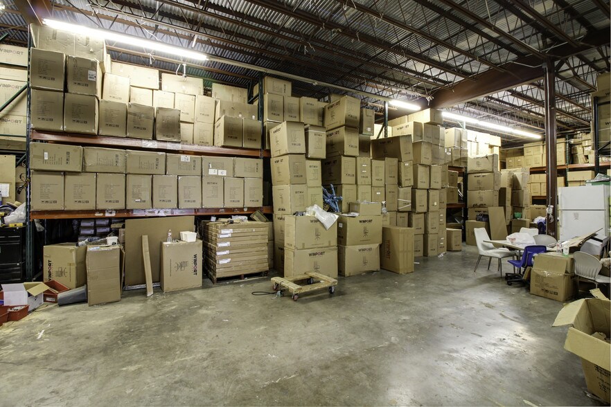 More Photos Of 3226 Hillcroft St, Houston Freestanding For Sale