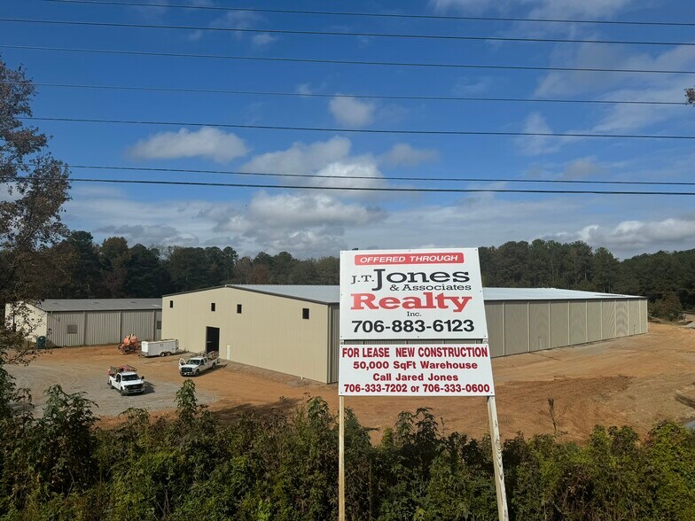 More Photos Of 71 Busch Dr, Lagrange Warehouse For Lease