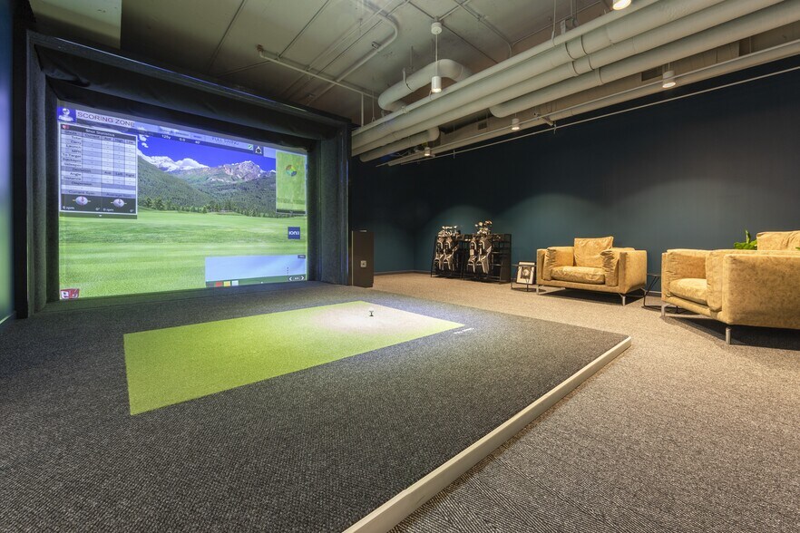 More Photos Of 263 Shuman Blvd, Naperville Office For Lease