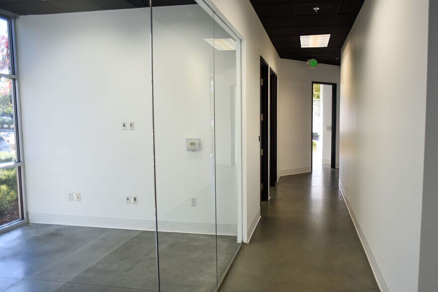 More Photos Of 950 Reserve Dr, Roseville Loft Creative Space For Sale