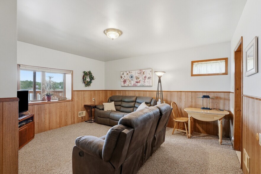More Photos Of 11032 Grand River Rd, Brighton Office Residential For Sale