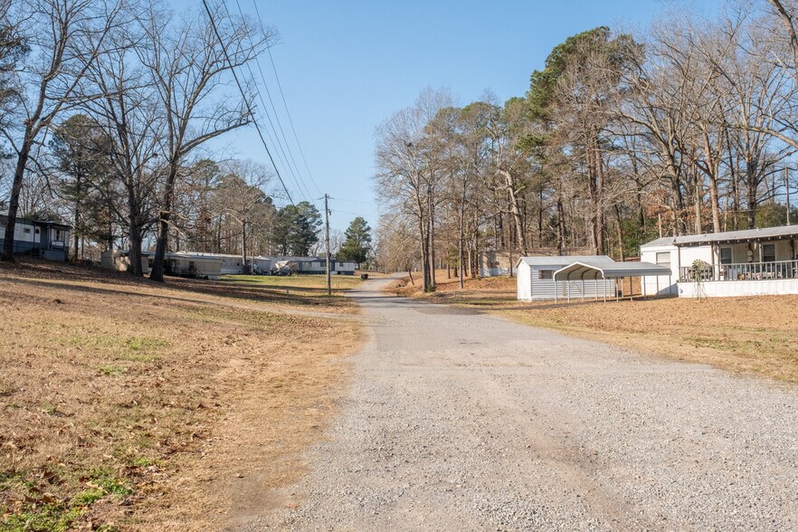 More Photos Of 106 Chance Cir, Mount Ida Multifamily For Sale