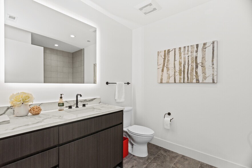 More Photos Of 153 W Ohio St, Chicago Apartments For Sale