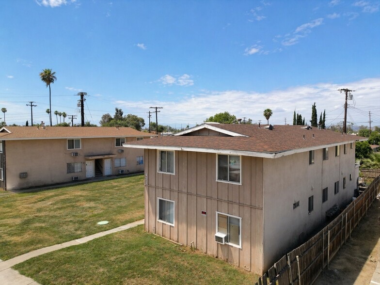 Primary Photo Of 421 Devener St, Riverside Apartments For Sale