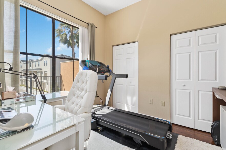 More Photos Of 3730 Avalon Park East Blvd, Orlando Office Residential For Sale