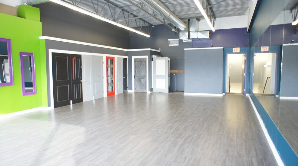 More Photos Of 65 Chippewa Rd, Sherwood Park Office For Sale