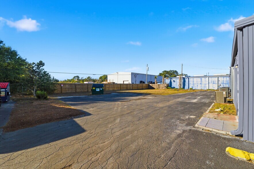 More Photos Of 8510 State Road 52, Hudson Storefront For Sale