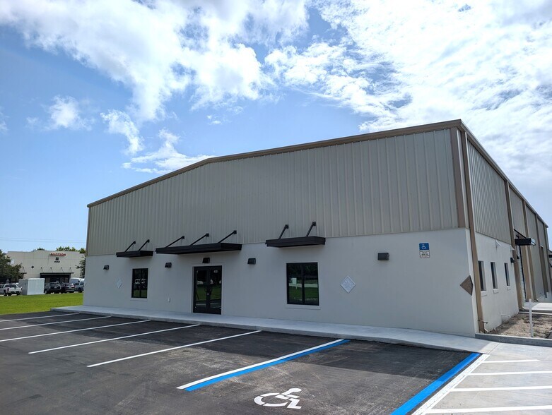 More Photos Of 450 Old Dixie Hwy, Vero Beach Industrial For Lease