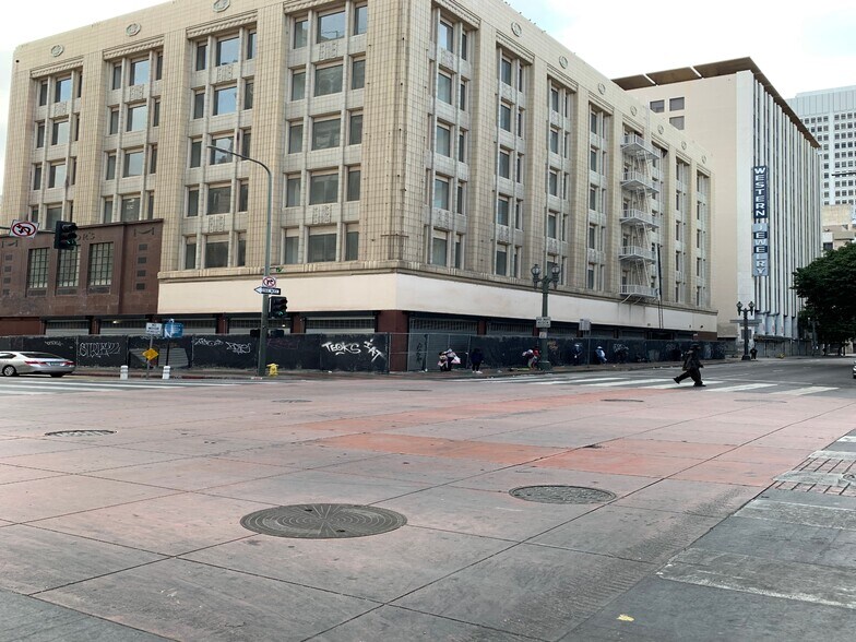 Primary Photo Of 601 S Broadway, Los Angeles Apartments For Lease