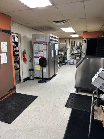 More Photos Of 4414 Bailey Ave, Buffalo Restaurant For Sale