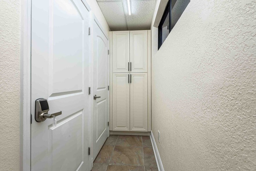 More Photos Of 4109 Armenia Ave, Tampa Medical For Sale