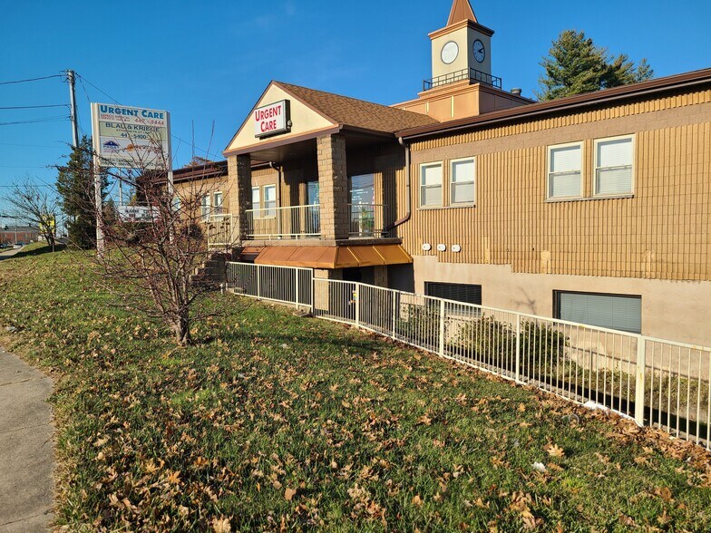 Primary Photo Of 3699 Alexandria Pike, Cold Spring Office For Lease
