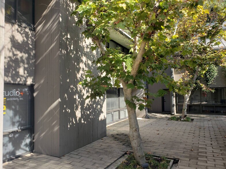 More Photos Of 930 Colorado Blvd, Los Angeles Office For Lease