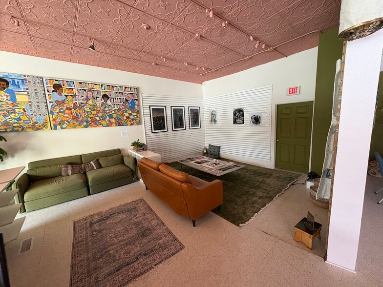 More Photos Of 361 Huron Ave, Cambridge Storefront For Sale