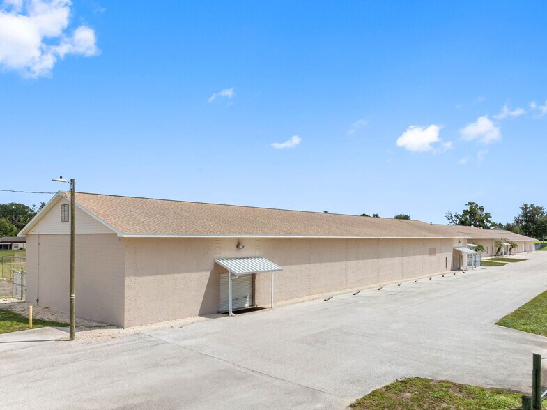 More Photos Of 9610 Harney Rd, Thonotosassa Warehouse For Sale