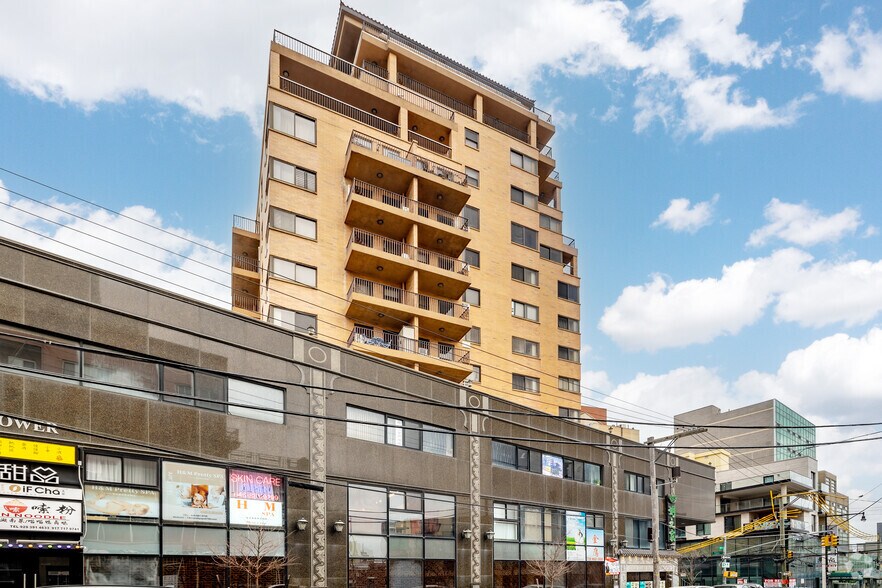 More Photos Of 3636 Prince St, Flushing Apartments For Lease