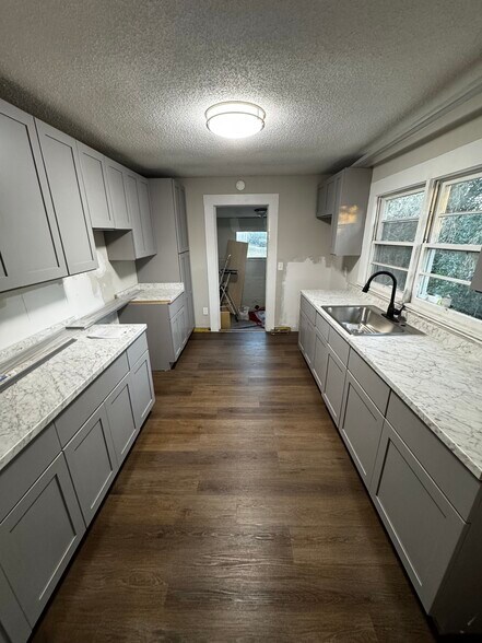 More Photos Of 604 Rosebud St, Gadsden Office For Sale