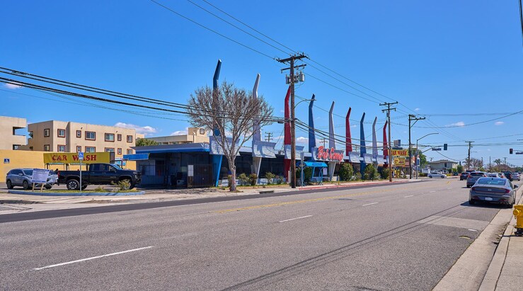 More Photos Of 14755 Bellflower Blvd, Bellflower Carwash For Sale
