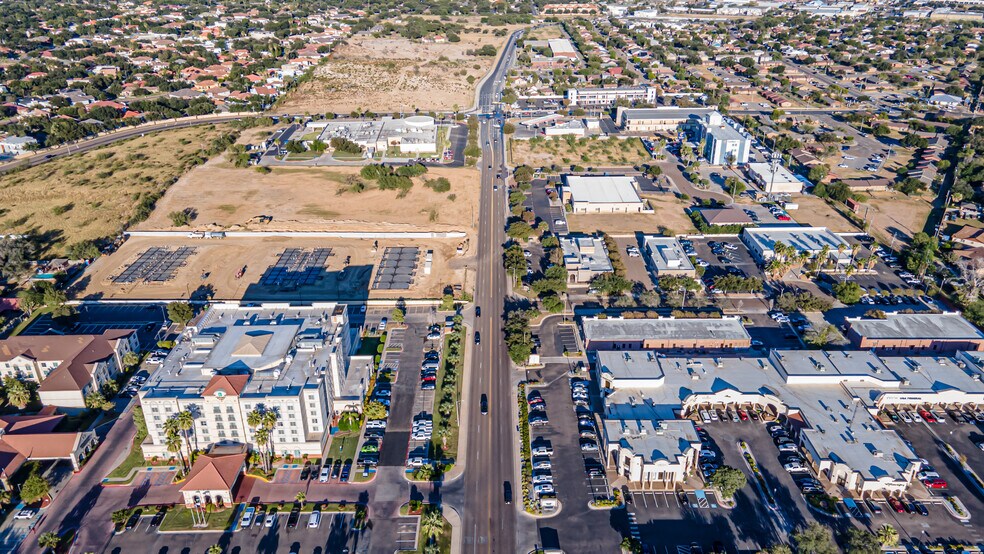 More Photos Of 221 Calle Del Norte, Laredo Land For Sale