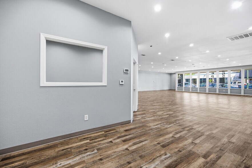More Photos Of 145-147 N K St, Tulare Office For Sale