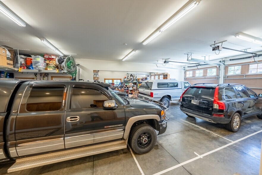 More Photos Of 135 Squire Ln S, Trout Creek Hospitality For Sale