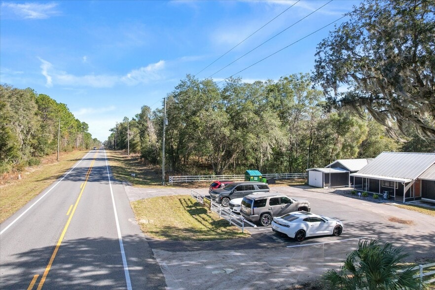 More Photos Of 7630 W Dunnellon Rd, Dunnellon Office For Sale