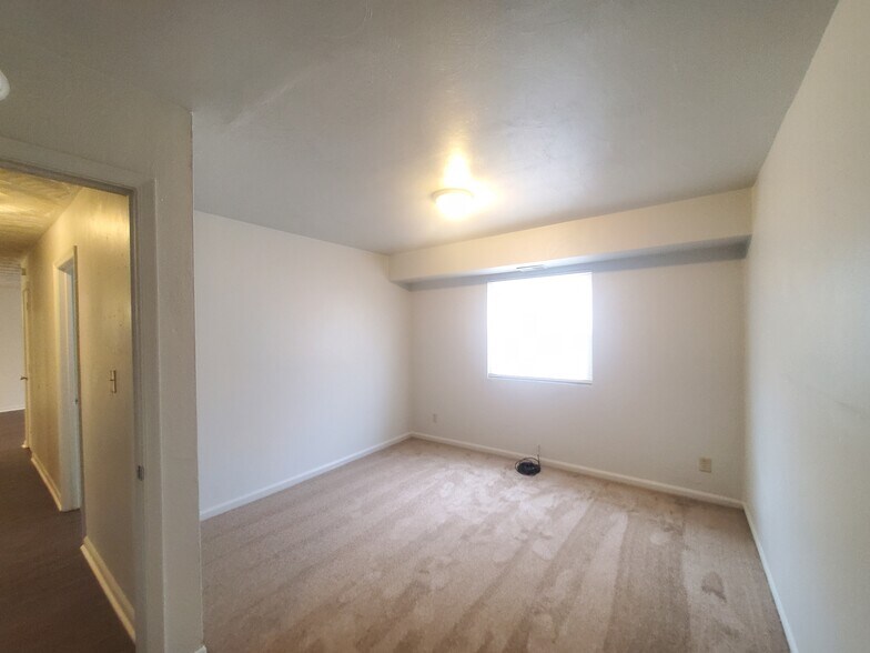 More Photos Of 2252 Barraud Ave, Norfolk Apartments For Sale