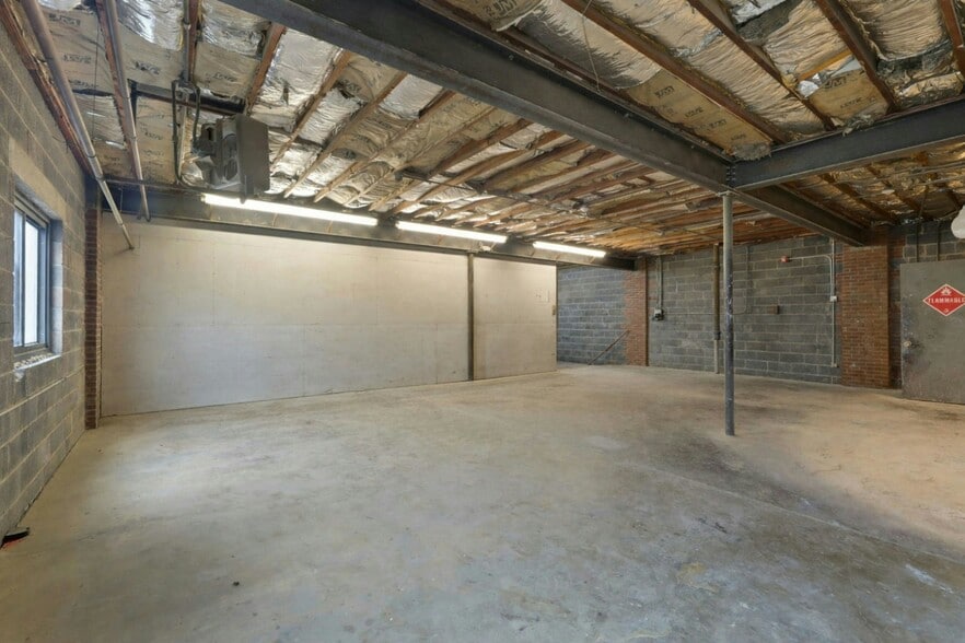 More Photos Of 209-211 Central Ave, East Newark Manufacturing For Sale