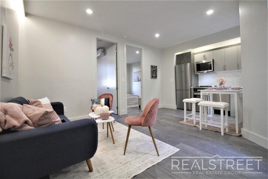 More Photos Of 1647 8th Ave, Brooklyn Apartments For Sale