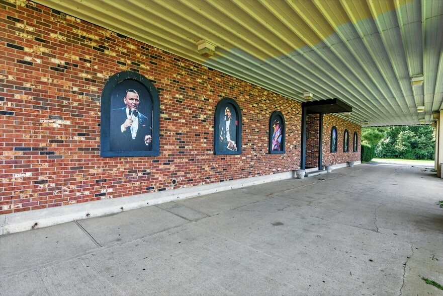 More Photos Of 9660 Dry Fork Rd, Harrison Theater Concert Hall For Sale