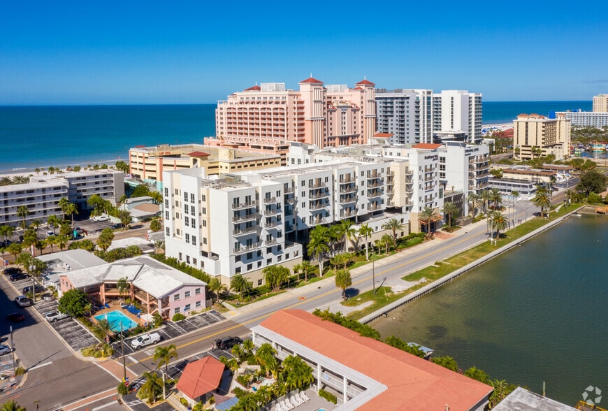 More Photos Of 309 Coronado Dr, Clearwater Beach Hotel For Lease