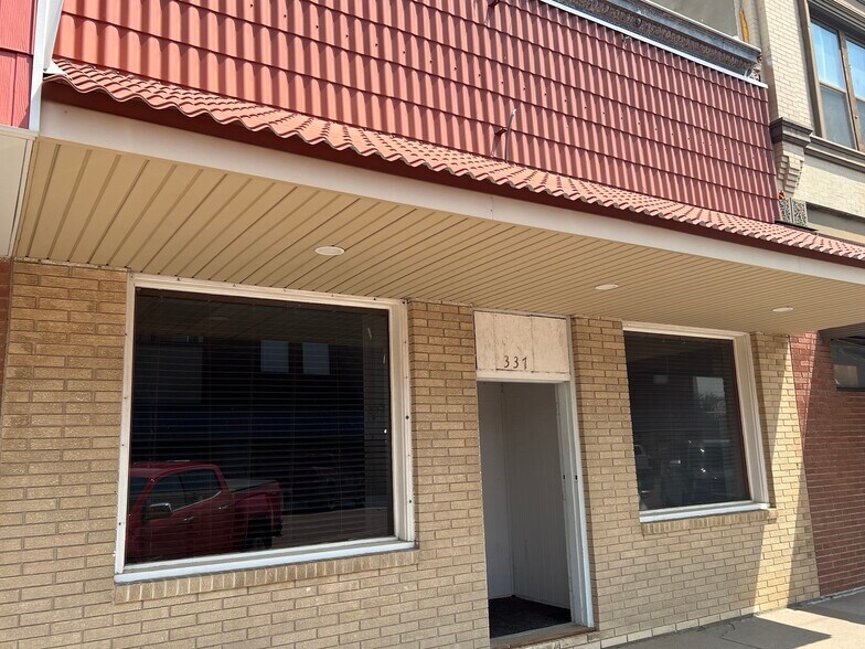 More Photos Of 337 2nd, Dodge Storefront Retail Office For Sale