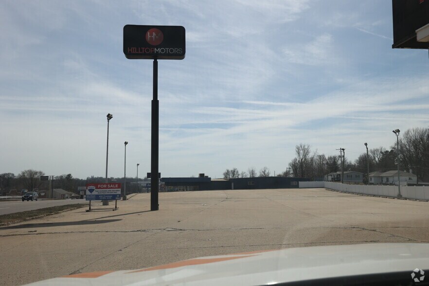 Primary Photo Of 1710 S Belt Hwy, Saint Joseph Auto Dealership For Sale