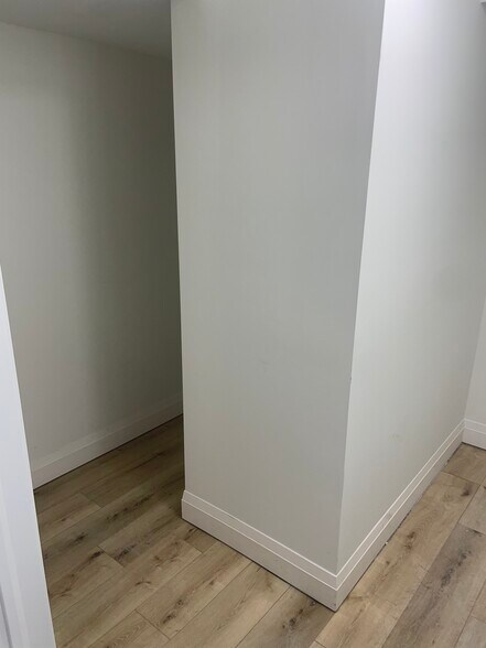More Photos Of 434 Royal York Rd, Toronto Storefront Retail Residential For Lease