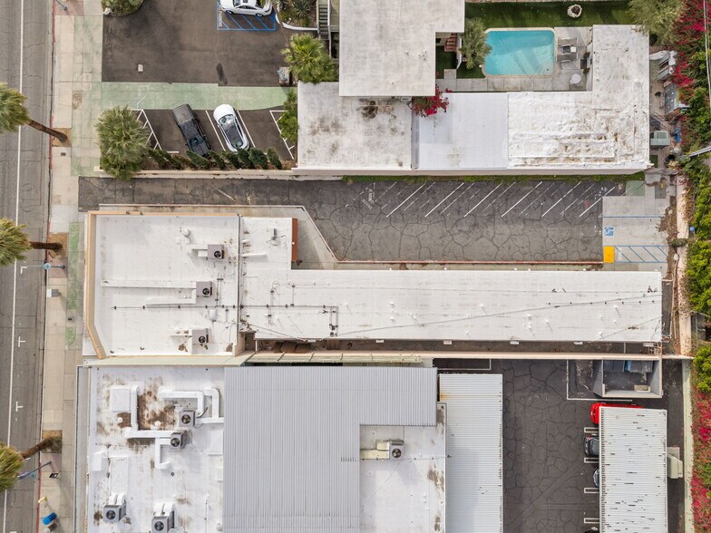 More Photos Of 1059-1063 N Palm Canyon Dr, Palm Springs Storefront For Sale