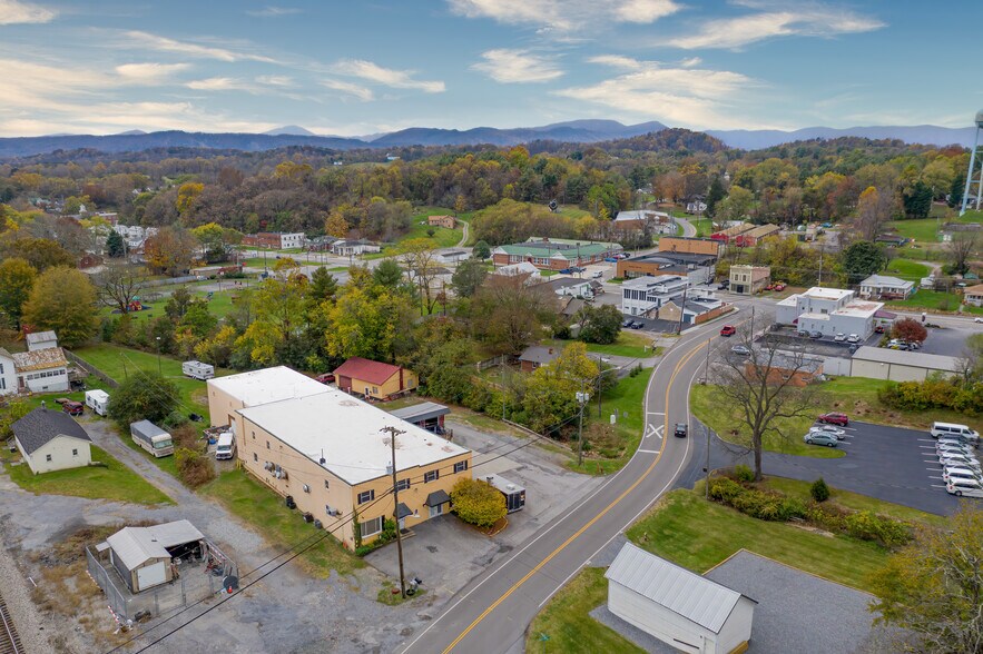More Photos Of 106 Stoney Battery Rd, Troutville Restaurant For Sale