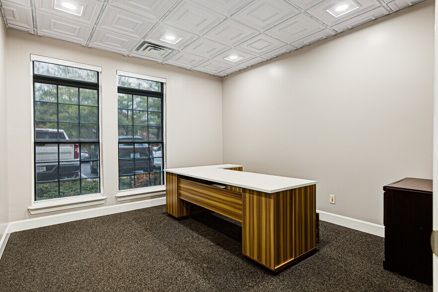 More Photos Of 3240 Office Pointe Pl, Louisville Coworking Space