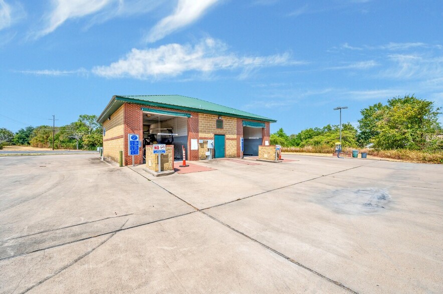 Primary Photo Of 100 Baker Ln, Robinson Carwash For Sale