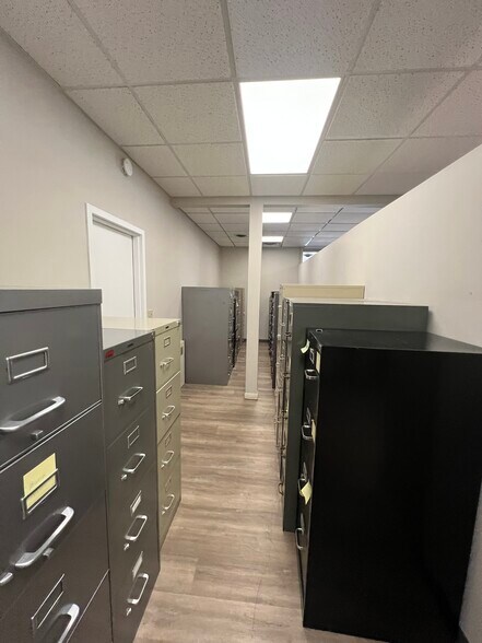 More Photos Of 170 East Ave, Lockport Office For Sale