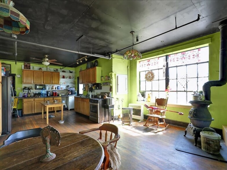 More Photos Of 1524 Friedensburg Rd, Reading Storefront Retail Residential For Sale