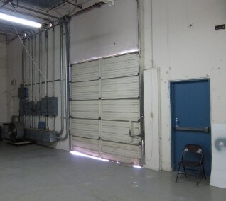 More Photos Of 2410 Boardwalk St, San Antonio Light Distribution For Lease