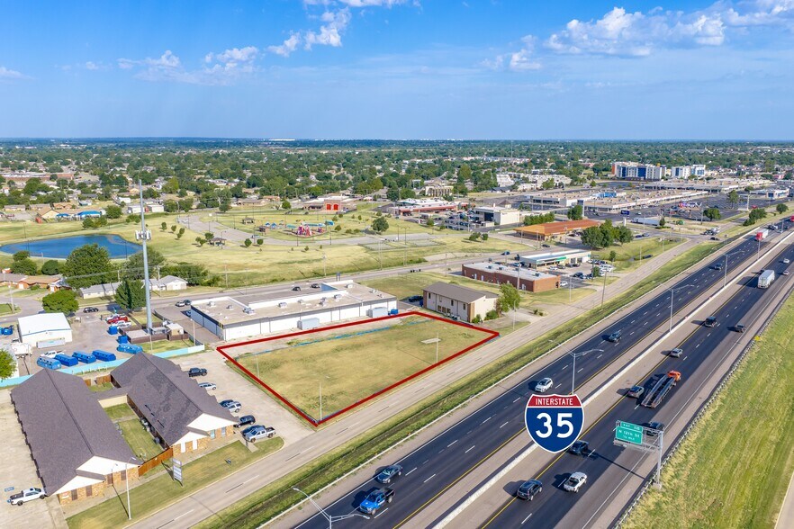 Primary Photo Of 301 S I-35 Ser Rd, Moore Land For Sale